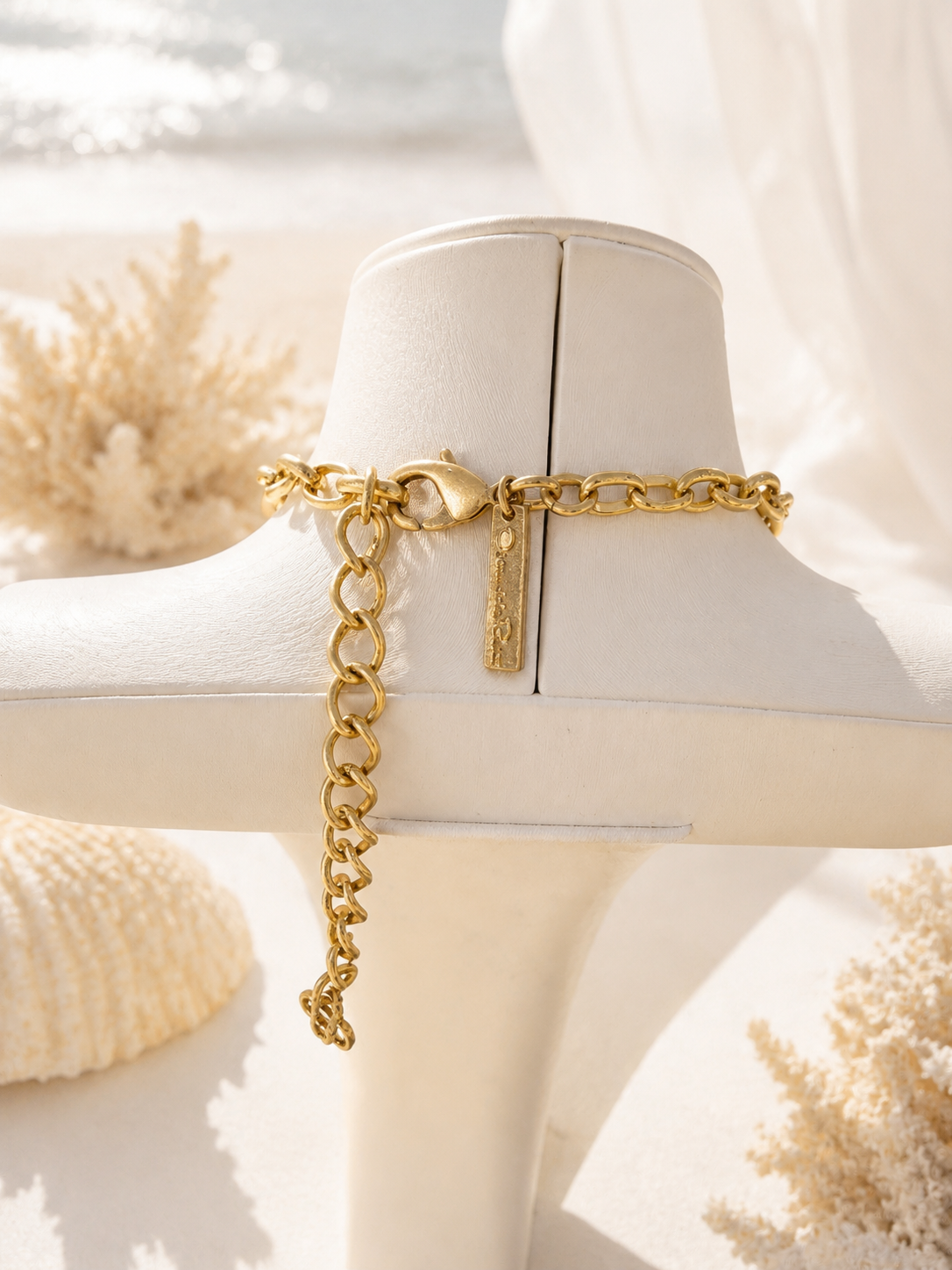 Gold-tone floral statement necklace back clasp and adjustable chain detail
