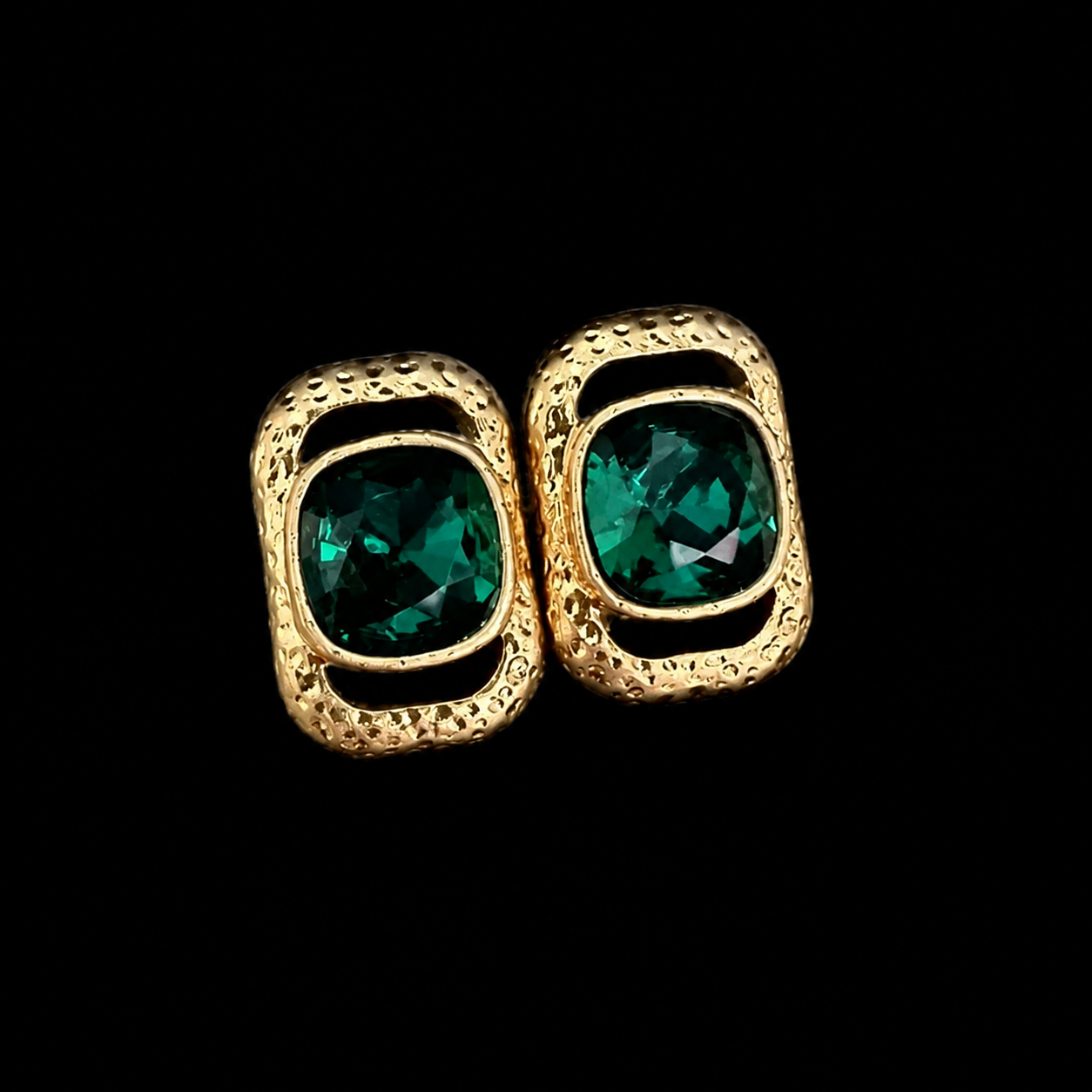 Green cushion-shape faceted stud earrings