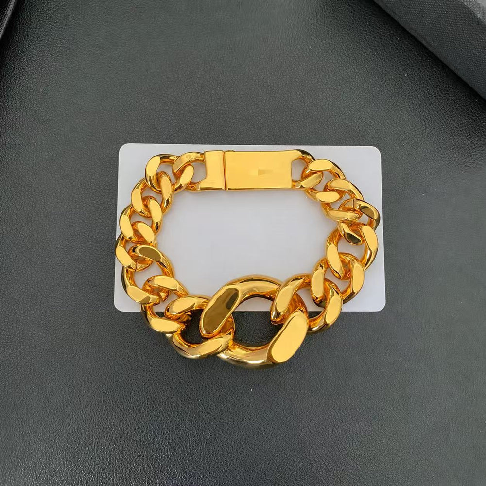 Gold-plated brass chunky chain bracelet front view