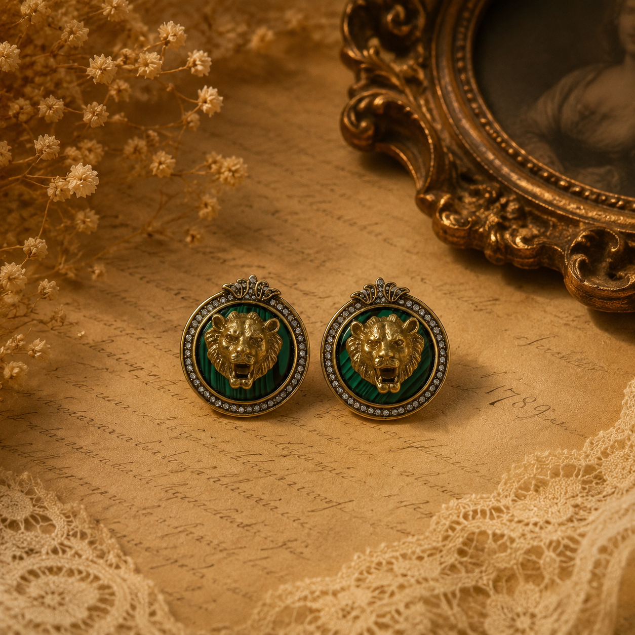 Malachite-style green striped gold-tone lion head crystal-style stud earrings