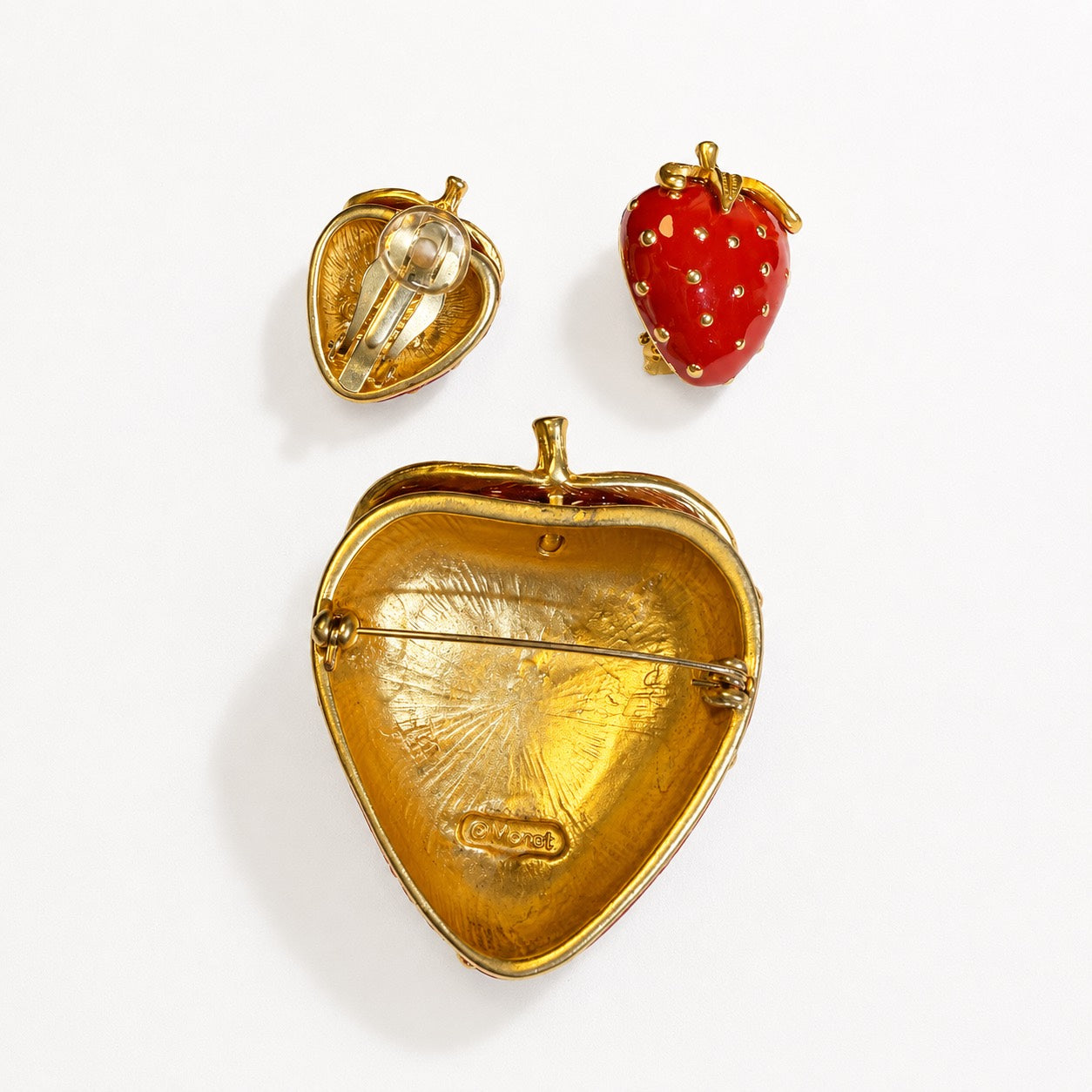 Gold-tone red enamel-style strawberry brooch and clip-on earrings back detail