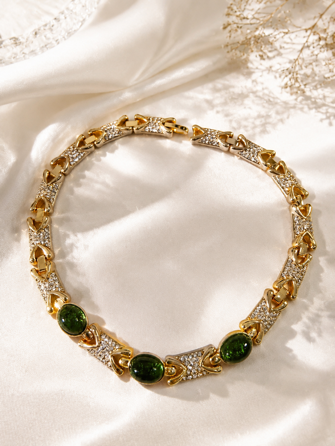 Gold-tone green glass choker necklace front view